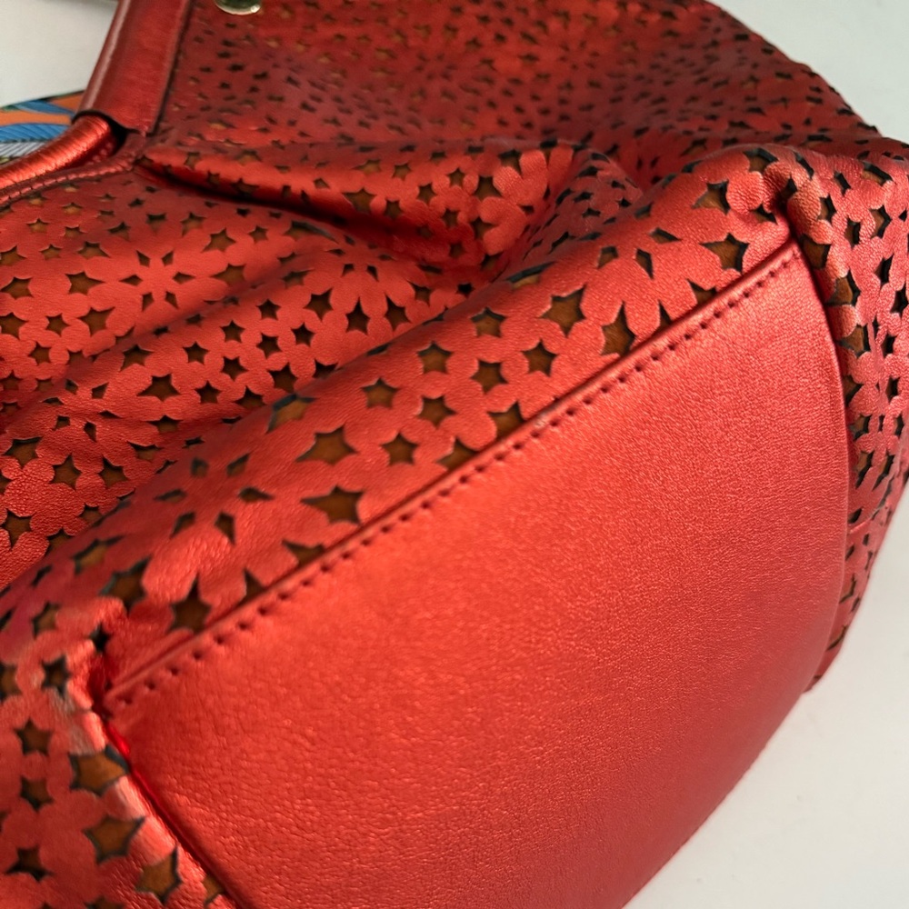 JIMMY CHOO BEAUTIFUL Laser Cut Red Leather Shoulder Bag w/dust bag ~ EUC - Picture 8 of 13